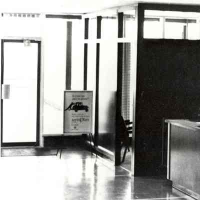 3952 - Royal Bank Dollarton interior #11412, Nov 1962.tif