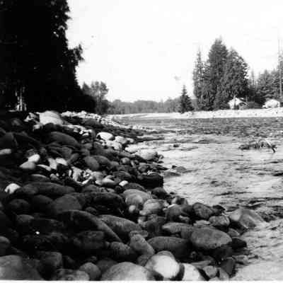 Homes along Seymour River - 4, 1958