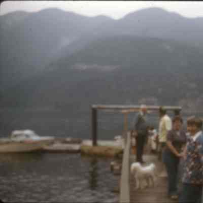 2524 - group on wharf.tif