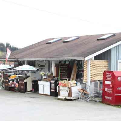 4079 - 15 - TWN Garden of Eatin Fruit Store IMG_2018.JPG