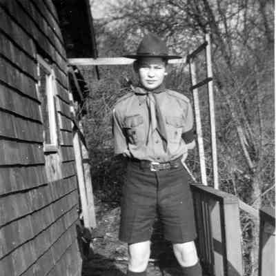 3695 - Boy scout before church parade 1952-02-16.tif