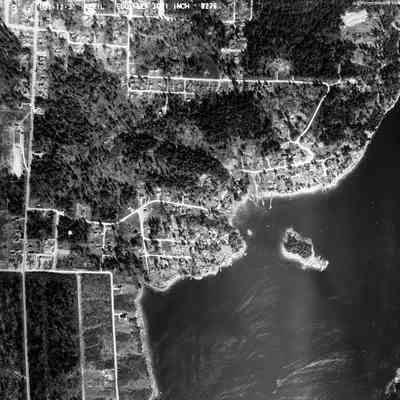03 - Cove Cliff Road, Strathcona Road, Keith Road, Grey Rocks Island, 1953