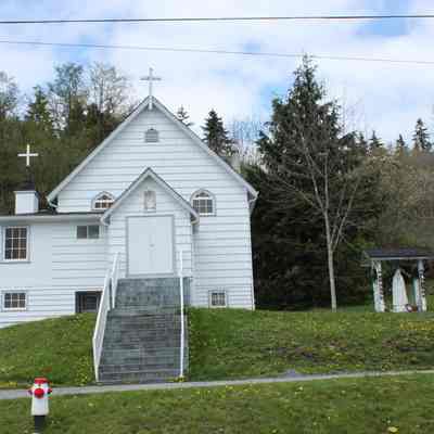 4101 - 37 - TWN Church with Statuary IMG_2040.JPG