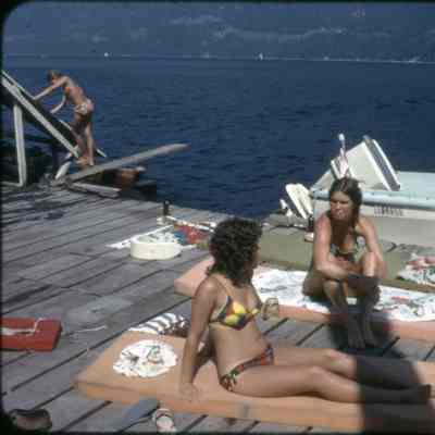 2534 - girls sunning.tif