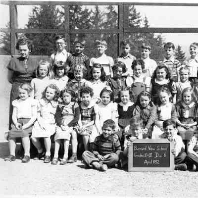 Burrard View School Grades 2&3, Div 6, Apr 1952