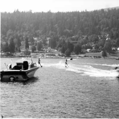 Waterskiing