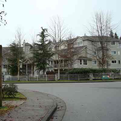3922 - Parkgate Place DSC03334.JPG