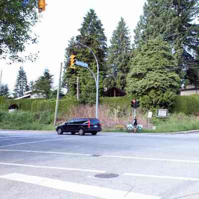 4333 - Corner of Mt Seymour Prkwy and Dollarton IMG_2315.tif