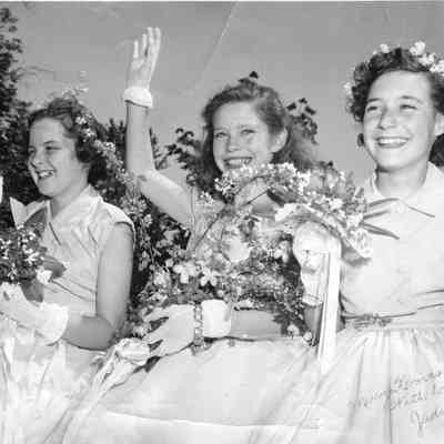 4933a - May Queen Judy Howell middle- Maids of Honour Lois Roberts (l)- Carol Eaton (r) May 1954.tif
