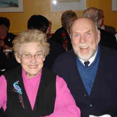 3291 - DCHA - Christmas party at Arms Reach Bistro - 2005 012.jpg