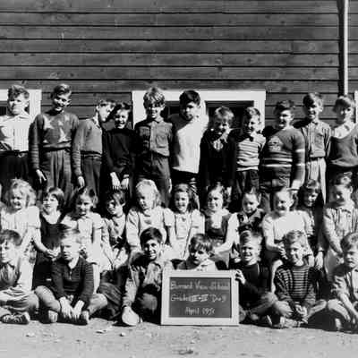 4926 - Burrard View School class Grades 3&4 Div 9 Apr 1951.tif