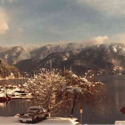 4750 - Deep Cove 1980.tif