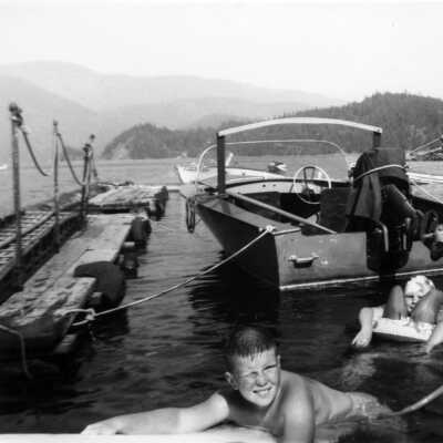 Floating, Aug 1961