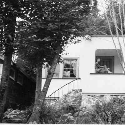 Joe Jenkins home Burns Ave c1949