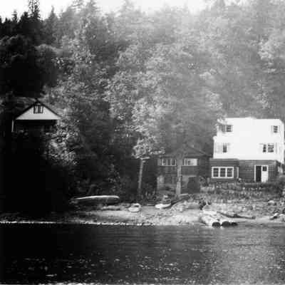 Gwynn & Audrey Jenkins home Burns Ave c1950