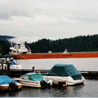 DC Yacht-Carrying Ship from Florida - Aug 2001