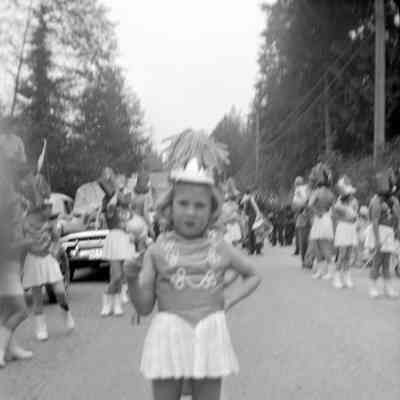 3298 - Parade probably on DC Road, Eileen Alway c1952.tif