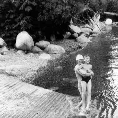 3743 - Fun on public boat launch foot Gallant 1958c.tif