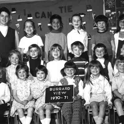 4778 - BVS class photo 1970-71.tif
