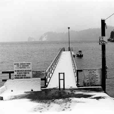 4138 - DC Gov't Wharf light snow- 1980c.tif