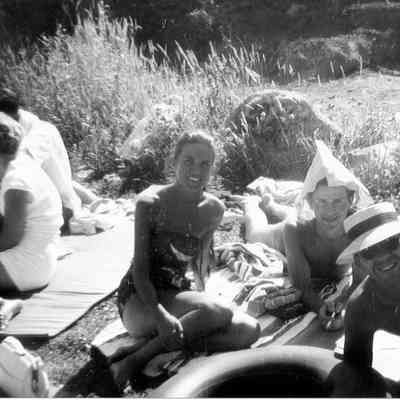 3745 - Sunning good hats 1958c.tif