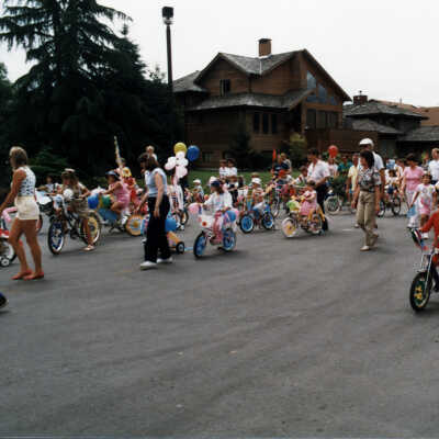 Parade 1987-88 2