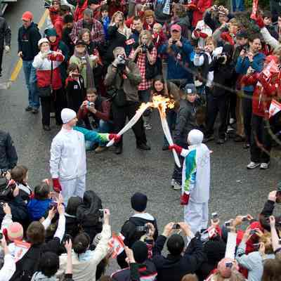 4062 - Olympic Passing the Torch website-events-016.jpg