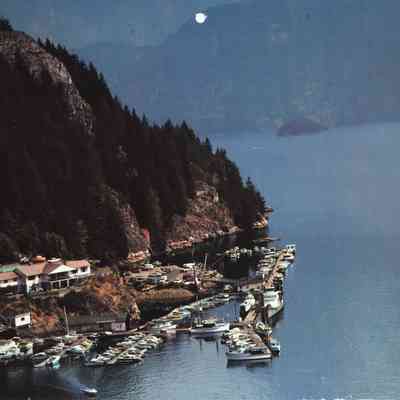 4759 - Deep Cove Marina - Art George - Block Brothers calendar 1974.tif