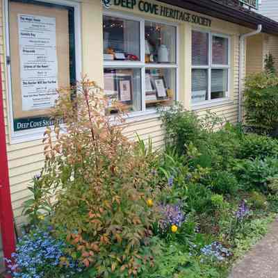 Deep Cove Heritage Society - garden and office, 2008