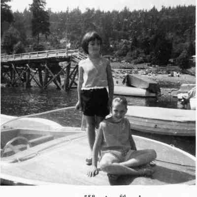 4733 - DCYC 1964 Denise & Jackie Brown.tif