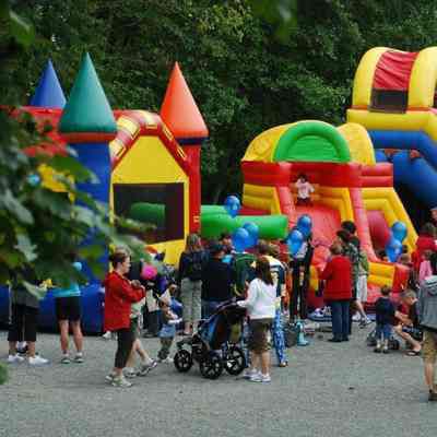 4422 - 2010-2 Bouncy castles Blueridge Elem Schl sports field.tif