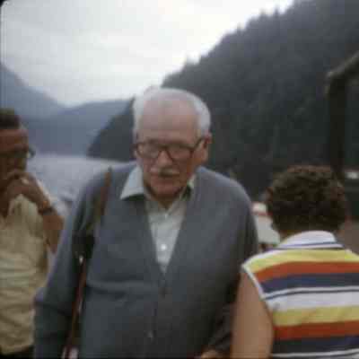2537 - people at boat.tif