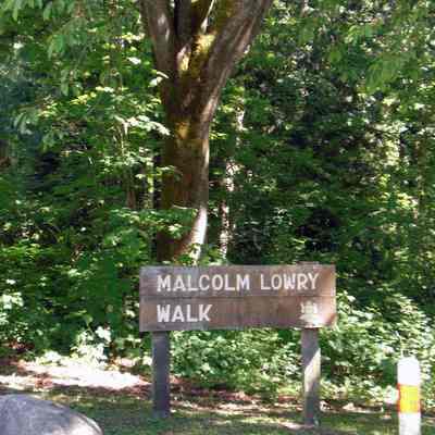 Cates Park/Whey-ah-Wichen (West); Malcolm Lowry walk sign