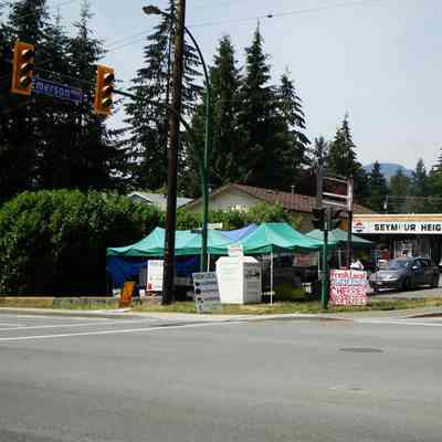 Seymour Heights Store Fruit Stand - 1