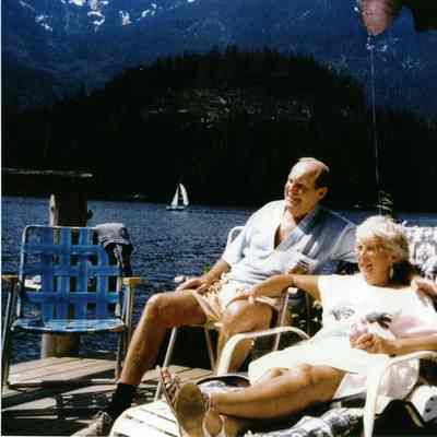 3785 - Lloyd & Helga, Crocker Isl in back.tif