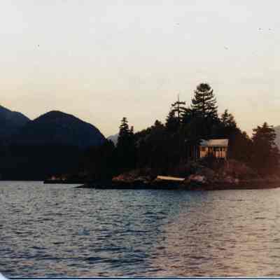 2505 - Twin Island the Tea House, Indian Arm 1980.tif