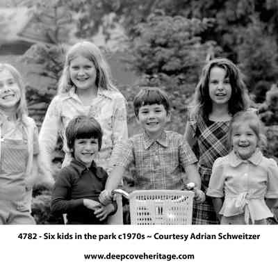 4782 - Six kids in the park c1970s,jpg