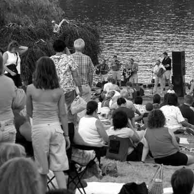 3273 - Concert in the Park 2004