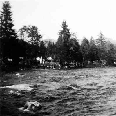 2824 - Grantham Bridge, Seymour River.tif