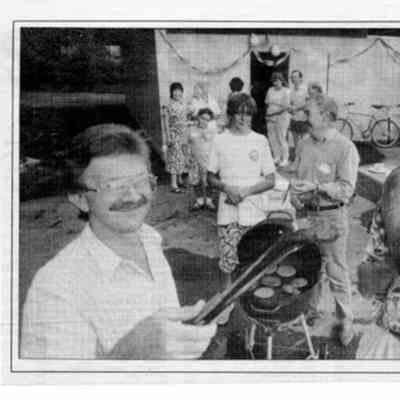 4209 - Myrtle Park Youth Centre addition 1988-08-07 NS News.tif