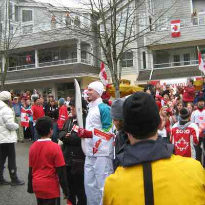 4176 - Olympic Torch TKirk IMG_1811.jpg