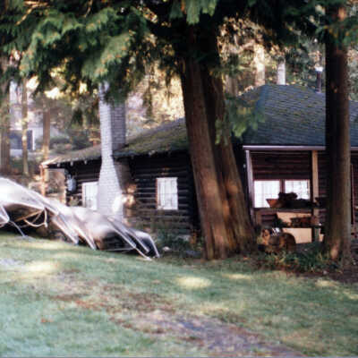 Log Motel bldg before demolition - Sept 1986