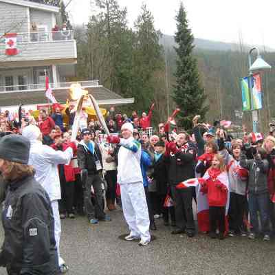 4180 - Olympic Torch TKirk IMG_1815.jpg