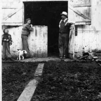 4848 - People- dog- barn- March 1946.tif