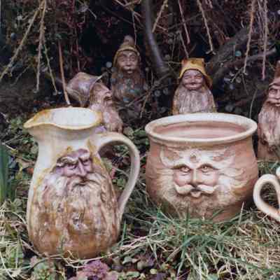 2918 - Windridge House gentlefolk mugs bowls 1978.tif