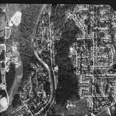 Riverside Dr along the Seymour River Q, 1992