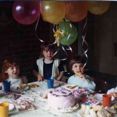 4914 - Girls birthday party cake.tif