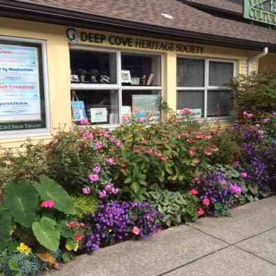 4950 - Heritage Garden
