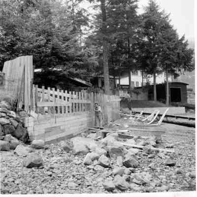 4235 - DC Motel building seawall Howard Parfitt - Snowdens - dance hall.tif