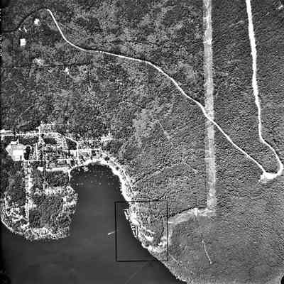 4755 - Aerial Deep Cove Marina, houseboats 1976-07-15